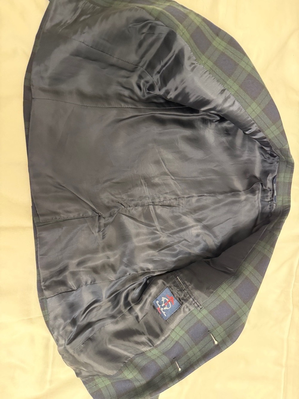 Brooks Brothers Boys Classic Navy Blue/Green Blazer with Gold Buttons, Size 8. - Picture 11 of 17